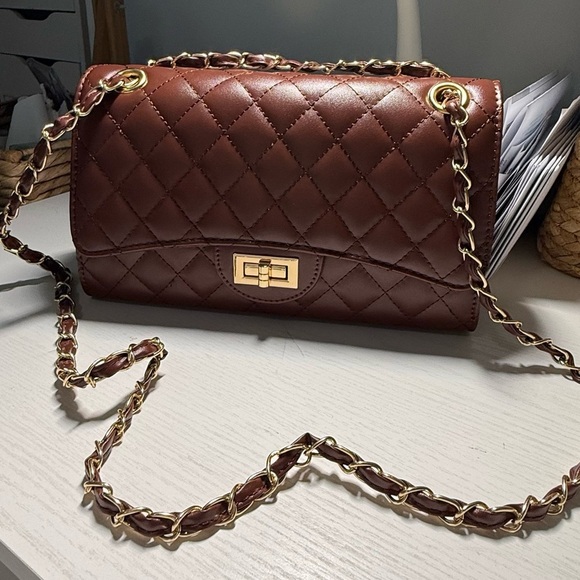 Elegant Brown Quilted Handbag - Vegan Leather - Picture 5 of 13